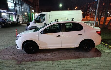 Renault Logan II, 2015 год, 630 000 рублей, 6 фотография