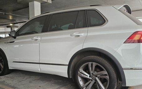 Volkswagen Tiguan II, 2021 год, 4 500 000 рублей, 4 фотография