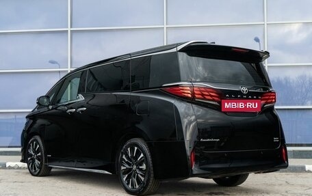 Toyota Alphard, 2024 год, 17 200 000 рублей, 5 фотография