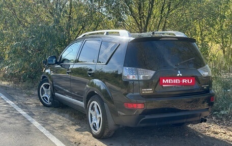 Mitsubishi Outlander III рестайлинг 3, 2007 год, 950 000 рублей, 5 фотография