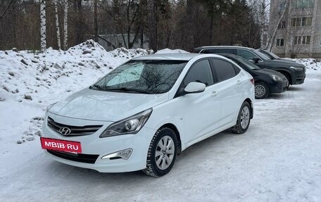 Hyundai Solaris II рестайлинг, 2016 год, 1 045 000 рублей, 12 фотография