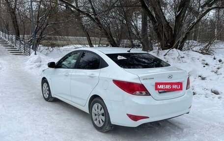 Hyundai Solaris II рестайлинг, 2016 год, 1 045 000 рублей, 5 фотография