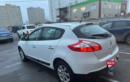 Renault Megane III, 2015 год, 880 000 рублей, 2 фотография