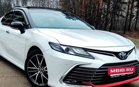 Toyota Camry, 2022 год, 4 000 000 рублей, 2 фотография