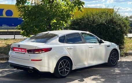 KIA Optima IV, 2019 год, 2 100 000 рублей, 2 фотография