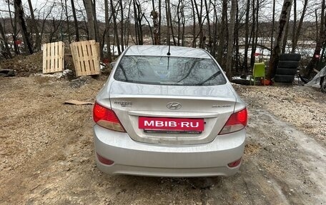 Hyundai Solaris II рестайлинг, 2011 год, 650 000 рублей, 4 фотография