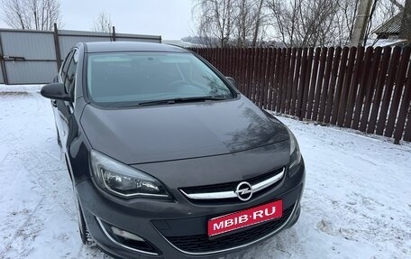 Opel Astra J, 2013 год, 950 000 рублей, 1 фотография