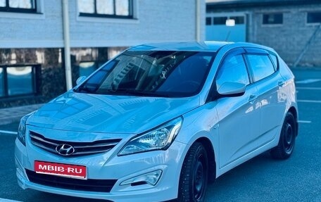 Hyundai Solaris II рестайлинг, 2016 год, 775 000 рублей, 1 фотография