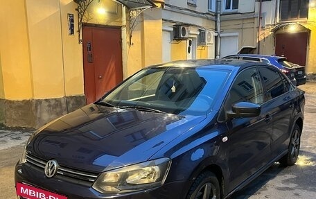 Volkswagen Polo VI (EU Market), 2011 год, 640 000 рублей, 2 фотография