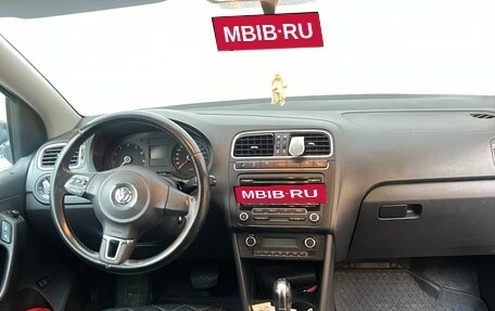 Volkswagen Polo VI (EU Market), 2011 год, 640 000 рублей, 10 фотография