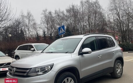 Volkswagen Tiguan I, 2012 год, 1 420 000 рублей, 2 фотография