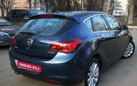 Opel Astra J, 2011 год, 1 215 000 рублей, 4 фотография