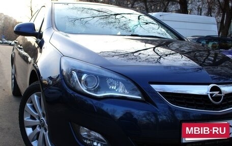 Opel Astra J, 2011 год, 1 215 000 рублей, 15 фотография