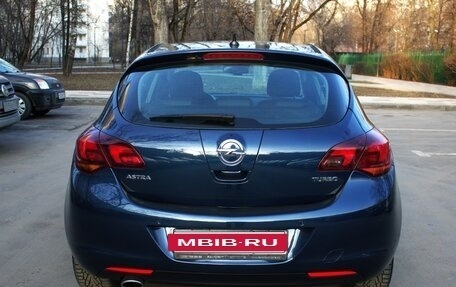 Opel Astra J, 2011 год, 1 215 000 рублей, 5 фотография