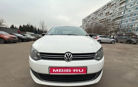 Volkswagen Polo VI (EU Market), 2013 год, 900 000 рублей, 1 фотография