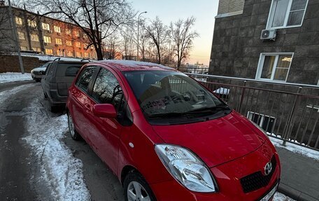 Toyota Yaris III рестайлинг, 2007 год, 710 000 рублей, 2 фотография