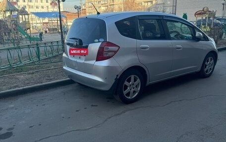 Honda Fit III, 2010 год, 650 000 рублей, 3 фотография