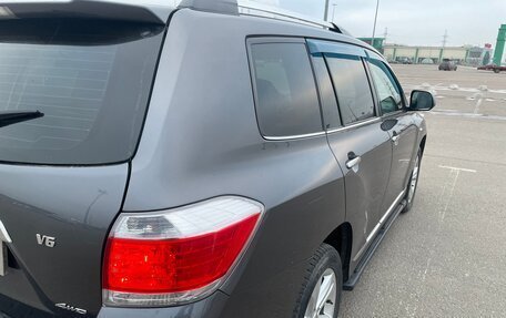 Toyota Highlander III, 2011 год, 2 400 000 рублей, 12 фотография