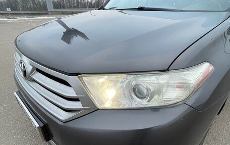 Toyota Highlander III, 2011 год, 2 400 000 рублей, 8 фотография