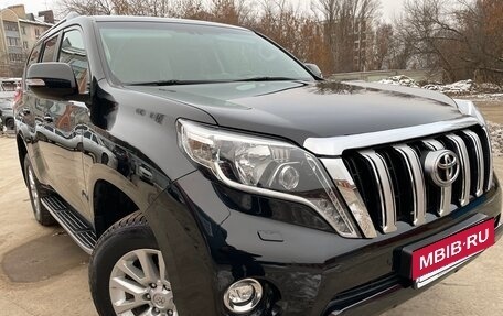 Toyota Land Cruiser Prado 150 рестайлинг 2, 2017 год, 4 470 000 рублей, 3 фотография