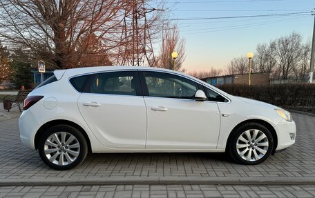 Opel Astra J, 2011 год, 990 000 рублей, 7 фотография