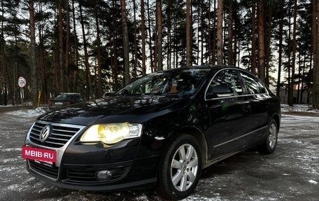 Volkswagen Passat B6, 2008 год, 700 000 рублей, 2 фотография