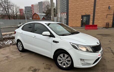 KIA Rio III рестайлинг, 2013 год, 890 000 рублей, 6 фотография