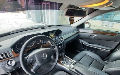 Mercedes-Benz E-Класс, 2010 год, 1 700 000 рублей, 6 фотография