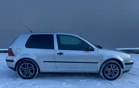 Volkswagen Golf IV, 2001 год, 230 000 рублей, 2 фотография