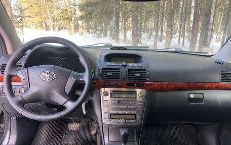 Toyota Avensis III рестайлинг, 2005 год, 810 000 рублей, 12 фотография