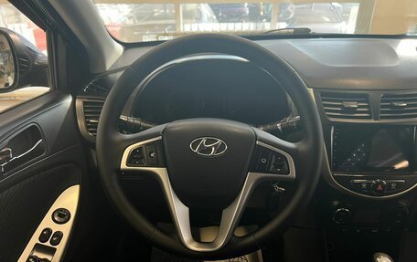 Hyundai Solaris II рестайлинг, 2013 год, 950 000 рублей, 7 фотография