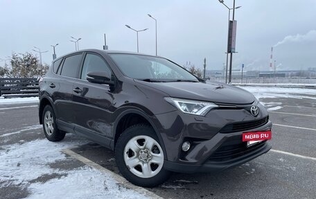 Toyota RAV4, 2019 год, 2 649 000 рублей, 3 фотография