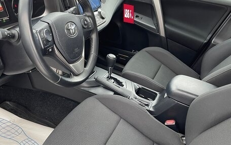 Toyota RAV4, 2019 год, 2 649 000 рублей, 18 фотография