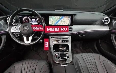 Mercedes-Benz CLS, 2020 год, 6 200 000 рублей, 5 фотография