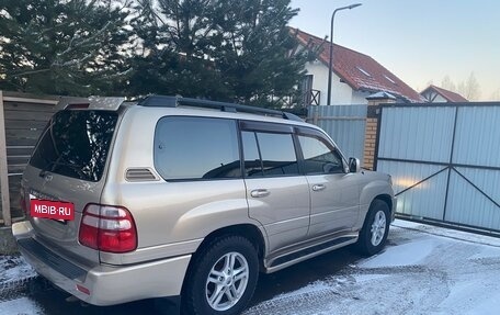 Toyota Land Cruiser 100 рестайлинг 2, 2003 год, 2 500 000 рублей, 5 фотография