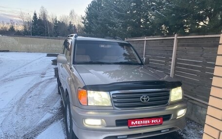 Toyota Land Cruiser 100 рестайлинг 2, 2003 год, 2 500 000 рублей, 1 фотография