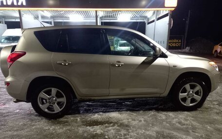 Toyota RAV4, 2007 год, 1 370 000 рублей, 5 фотография