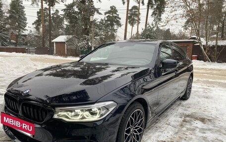 BMW 5 серия, 2019 год, 2 890 000 рублей, 2 фотография