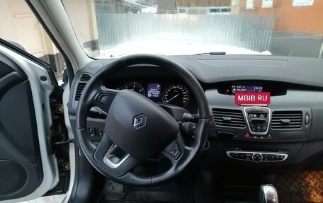 Renault Laguna III рестайлинг, 2008 год, 660 000 рублей, 20 фотография