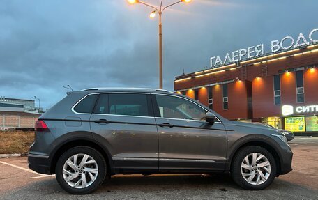 Volkswagen Tiguan II, 2021 год, 3 490 000 рублей, 8 фотография