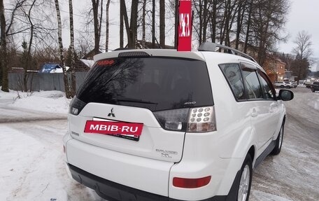 Mitsubishi Outlander III рестайлинг 3, 2011 год, 1 120 000 рублей, 11 фотография