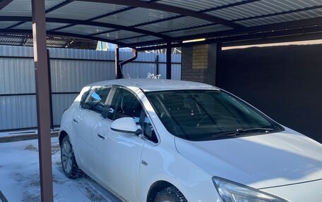 Opel Astra J, 2013 год, 1 200 000 рублей, 2 фотография