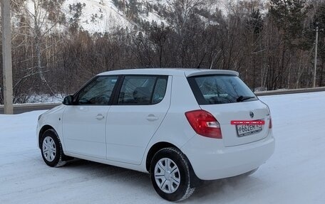 Skoda Fabia II, 2011 год, 675 000 рублей, 3 фотография