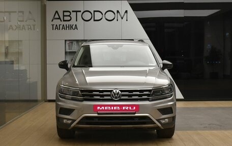 Volkswagen Tiguan II, 2020 год, 3 149 000 рублей, 2 фотография