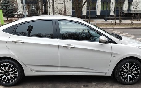 Hyundai Solaris II рестайлинг, 2015 год, 1 200 000 рублей, 7 фотография