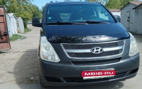 Hyundai Grand Starex Grand Starex I рестайлинг 2, 2008 год, 1 000 000 рублей, 3 фотография