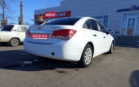 Chevrolet Cruze II, 2011 год, 680 000 рублей, 6 фотография