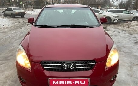 KIA cee'd I рестайлинг, 2008 год, 580 000 рублей, 1 фотография