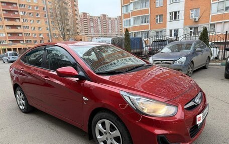 Hyundai Solaris II рестайлинг, 2014 год, 895 000 рублей, 3 фотография