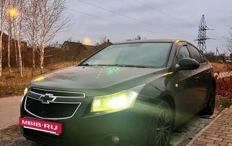 Chevrolet Cruze II, 2010 год, 810 000 рублей, 2 фотография